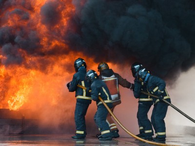 Alev Almaz Kıyafetlerde En İyi Seçenekler